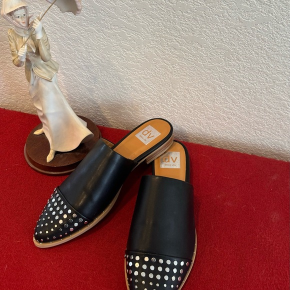 Dolce Vita Black Studded Pointed Toe Block Heel slip On Moles Size 6.5 - Picture 1 of 4
